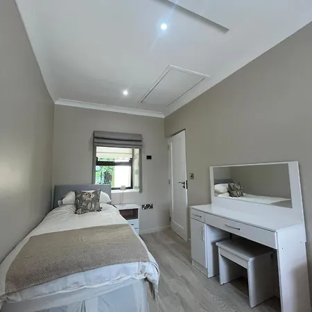 Apartment Oakdale *